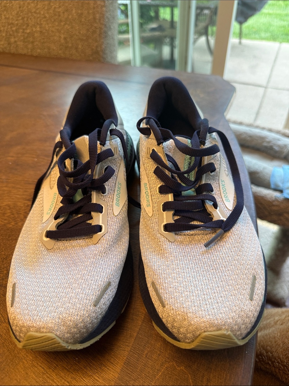 Brooks Womens Running Shoes  adrenaline gts size 9